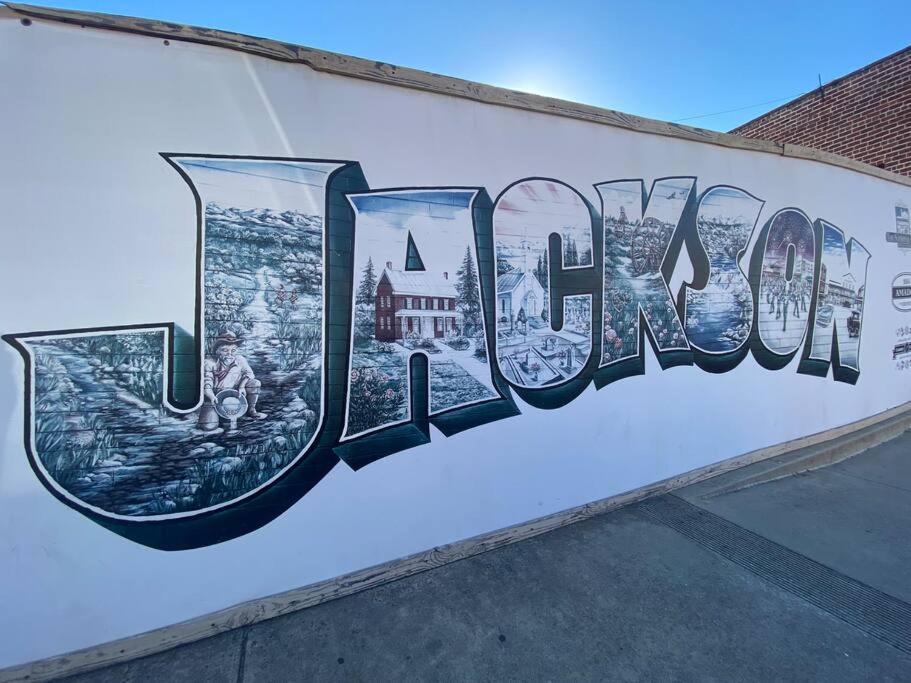 Spacious Downtown Jackson Retreat- Historic Hangout Esterno foto