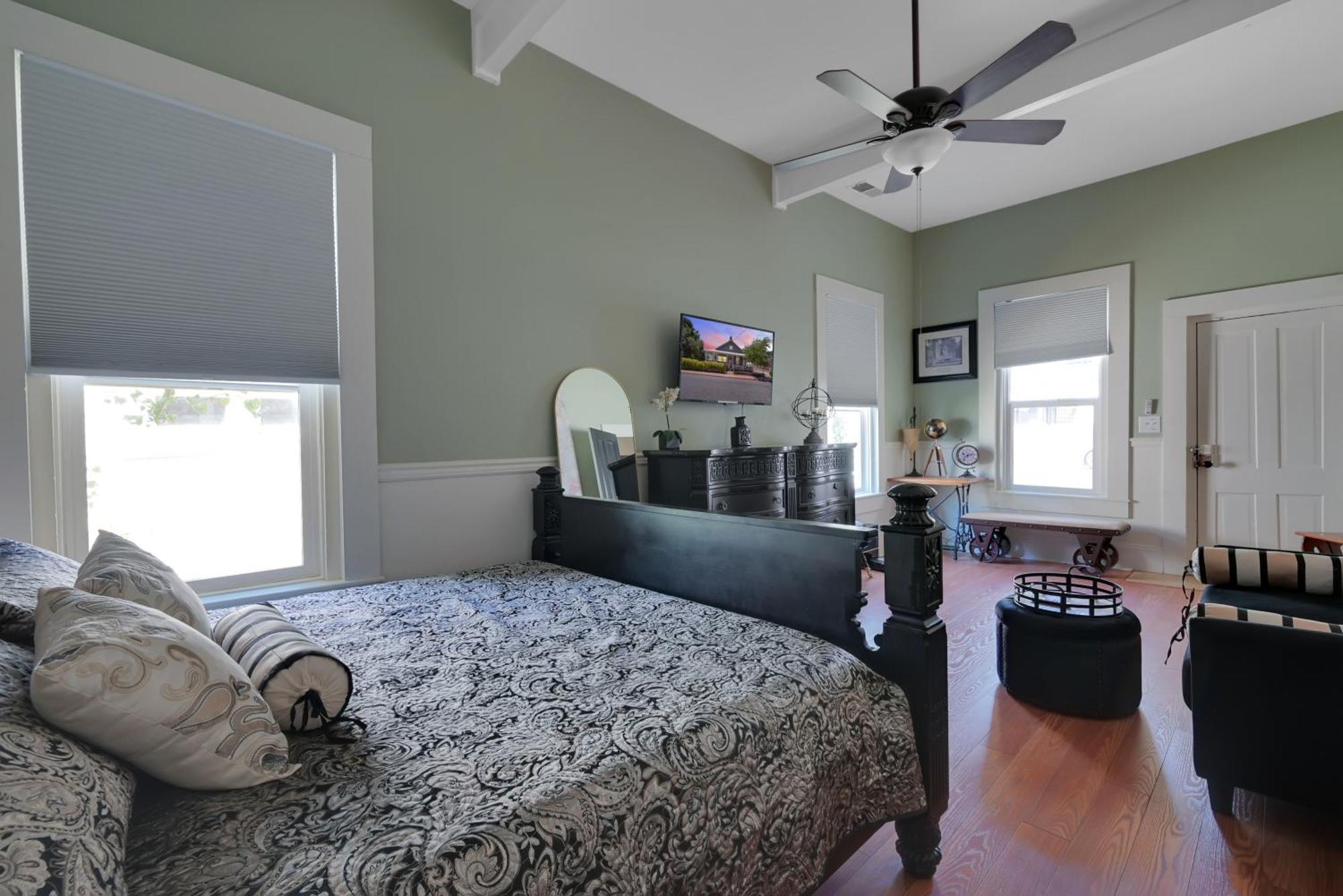 Spacious Downtown Jackson Retreat- Historic Hangout Esterno foto